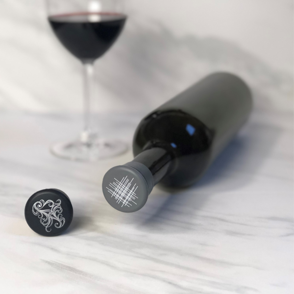 Swirl & Line Wine Bottle Resealer by CapaBunga