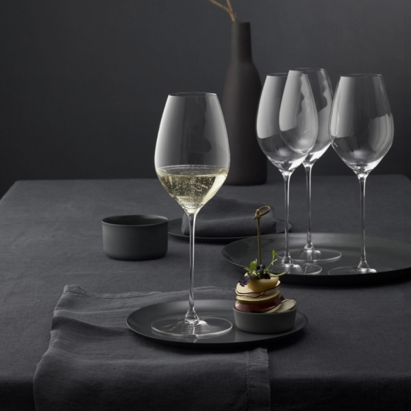 Riedel Superleggero Champagne Wine Glass - Image 3
